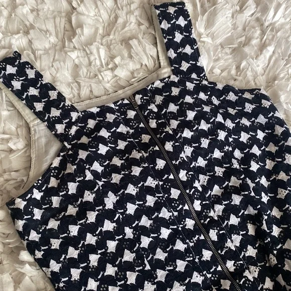 Theory Whirling A-Line Dress Size 4 - Picture 6 of 6